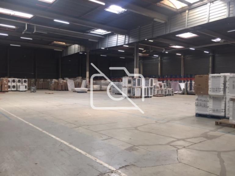 Entrepôt à louer à Wissous - 2 725 m²