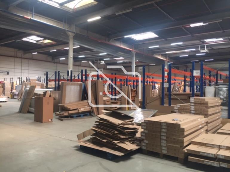 Entrepôt à louer à Wissous - 2 725 m²