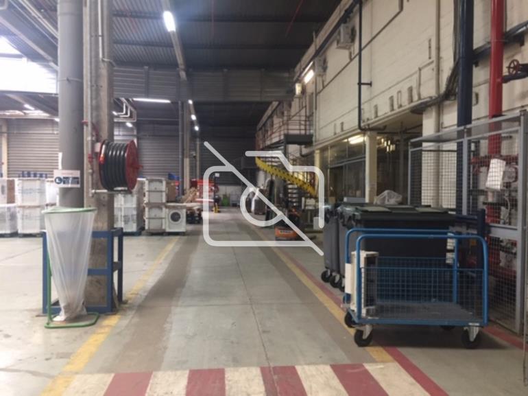Entrepôt à louer à Wissous - 2 725 m²