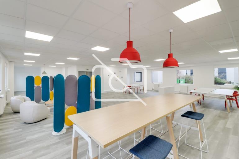 Entrepôt à louer à Lognes - 425 m²