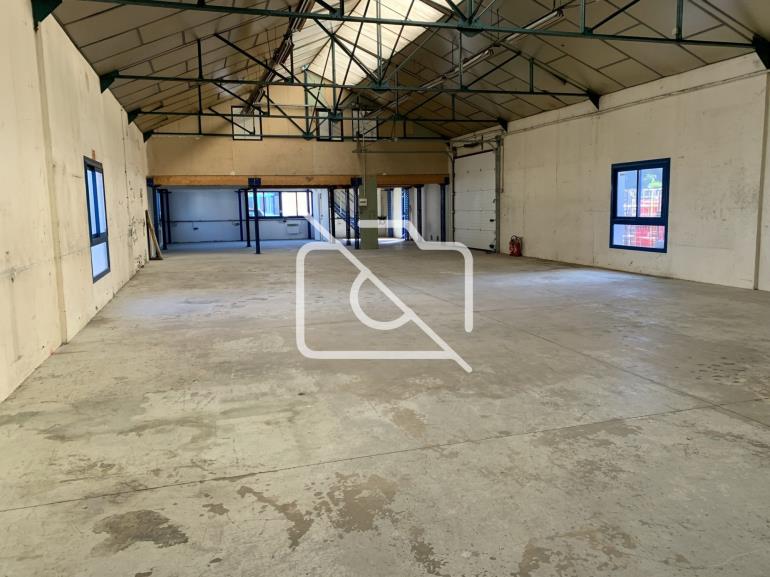 Entrepôt à louer à Choisy-le-Roi - 560 m²