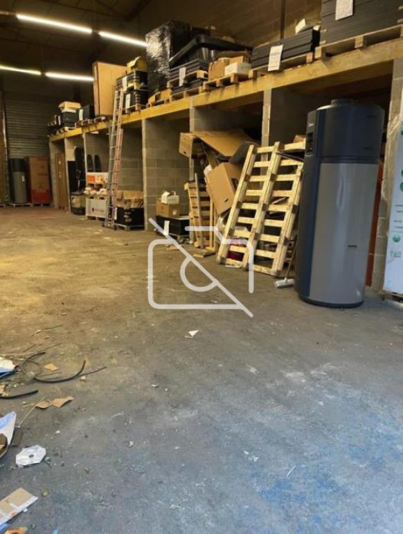 Entrepôt à louer à Stains - 350 m²