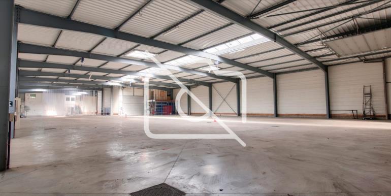 Entrepôt à louer à Tremblay-en-France - 3 384 m²