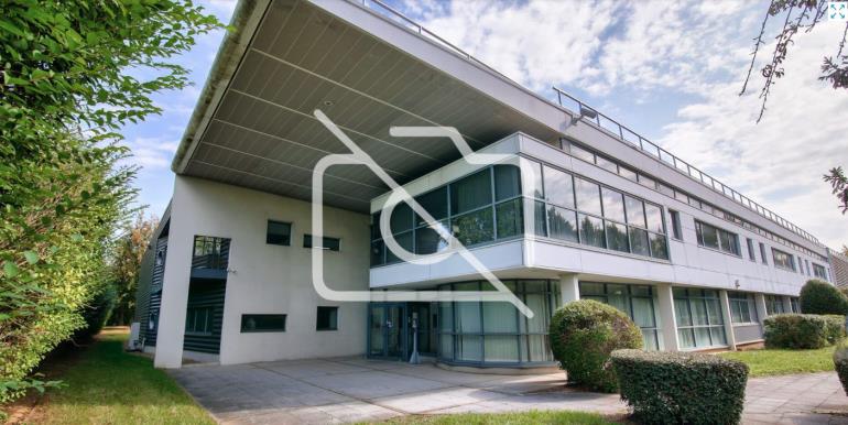 Entrepôt à louer à Tremblay-en-France - 3 384 m²