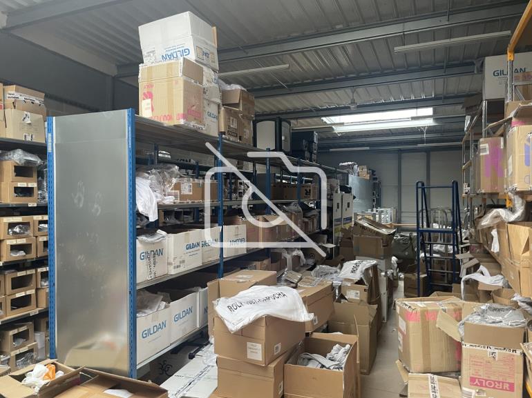 Entrepôt à vendre à Bussy-Saint-Georges - 405 m²