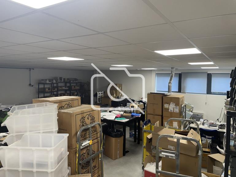 Entrepôt à vendre à Bussy-Saint-Georges - 405 m²