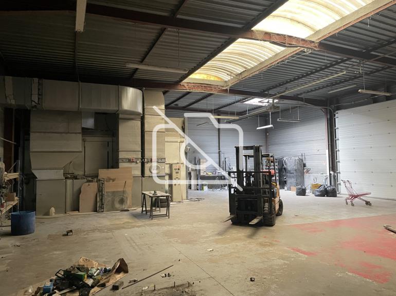 Entrepôt à louer à Gretz-Armainvilliers - 700 m²