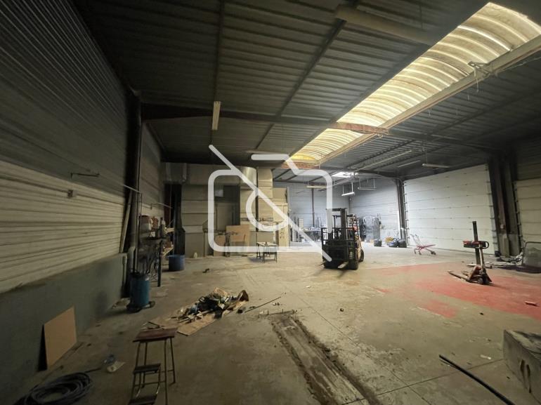 Entrepôt à louer à Gretz-Armainvilliers - 700 m²