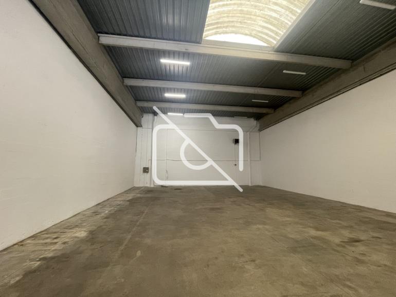 Entrepôt à louer à Bondy - 700 m²