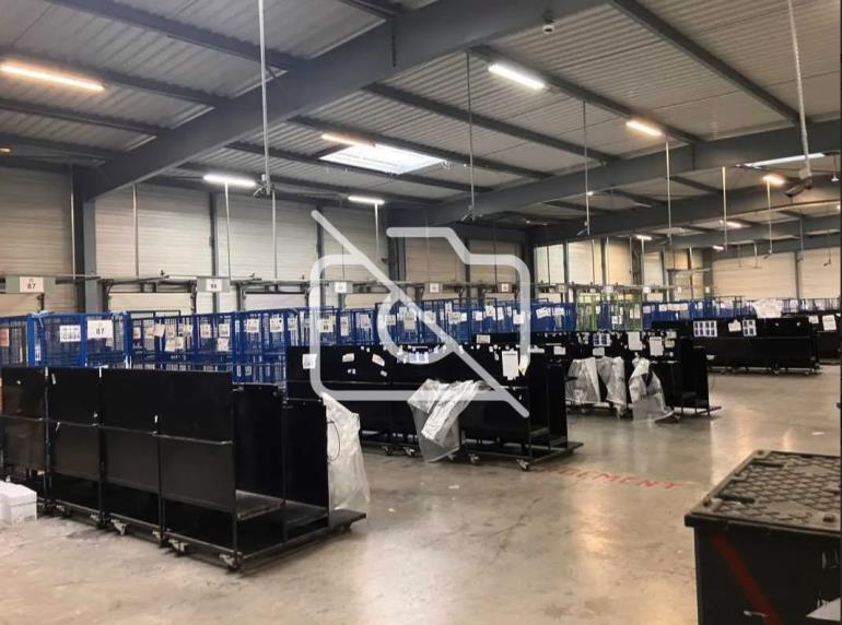 Entrepôt à louer à Mitry-Mory - 2 800 m²