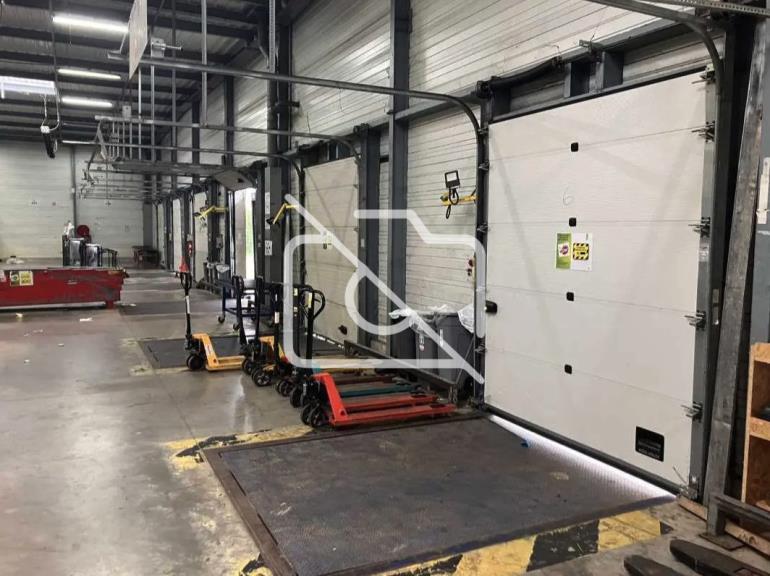 Entrepôt à louer à Mitry-Mory - 2 800 m²