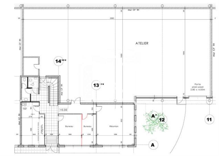 Entrepôt à louer à Saint-Denis - 714 m²