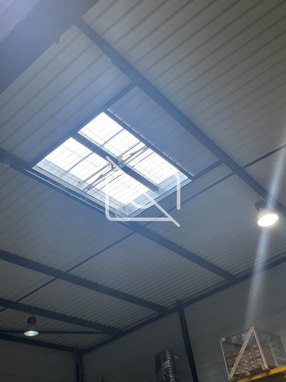 Entrepôt à louer à Montévrain - 1 318 m²