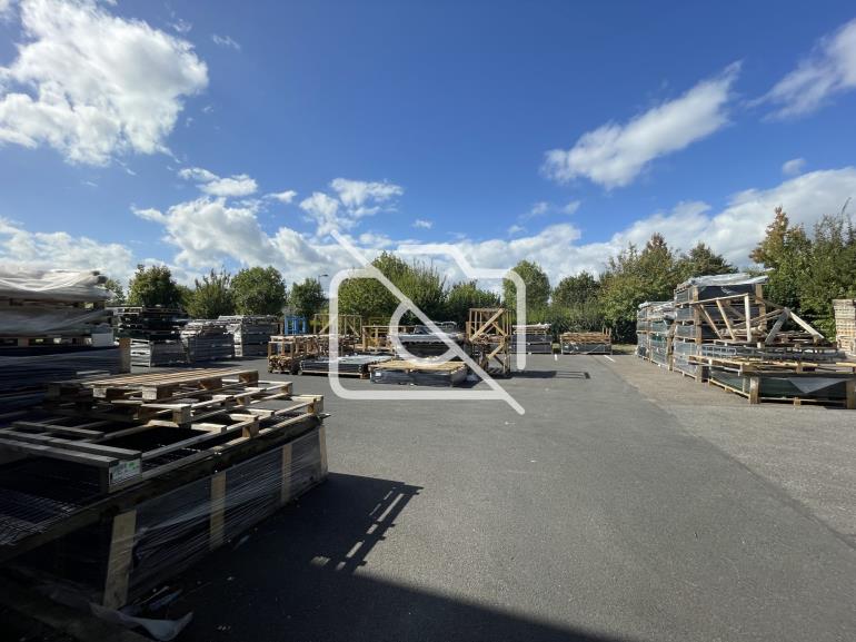 Entrepôt à louer à Montévrain - 1 318 m²