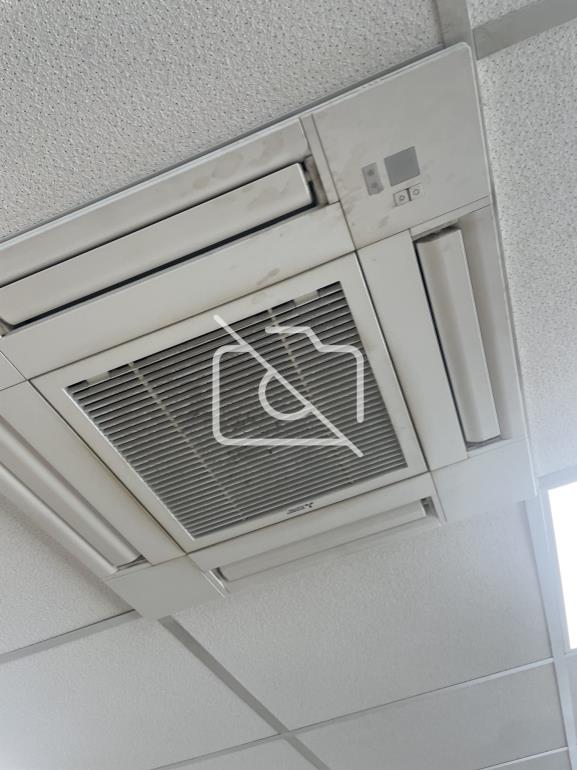 Entrepôt à louer à Montévrain - 1 318 m²