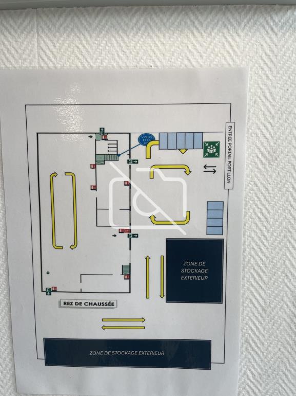 Entrepôt à louer à Montévrain - 1 318 m²