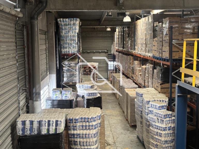 Entrepôt à vendre à Sarcelles - 3 244 m²