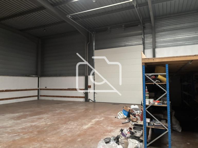 Entrepôt à louer à Gretz-Armainvilliers - 600 m²