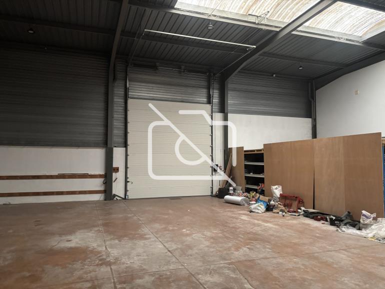 Entrepôt à louer à Gretz-Armainvilliers - 600 m²