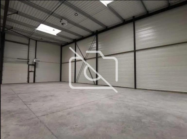 Entrepôt à vendre à Montgeron - 1 804 m²