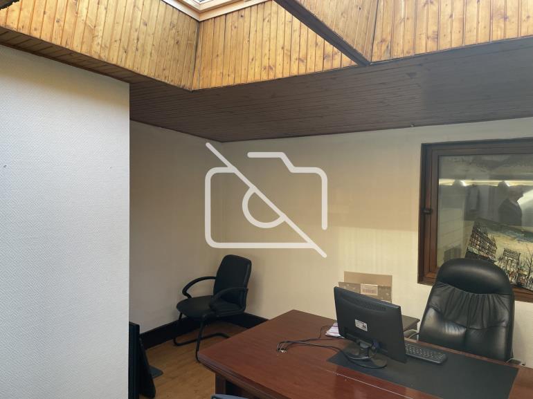 Entrepôt à vendre à Bobigny - 949 m²