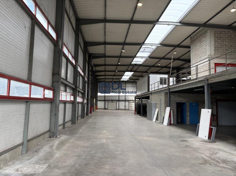 Entrepôt à vendre à Créteil - 3 940 m²