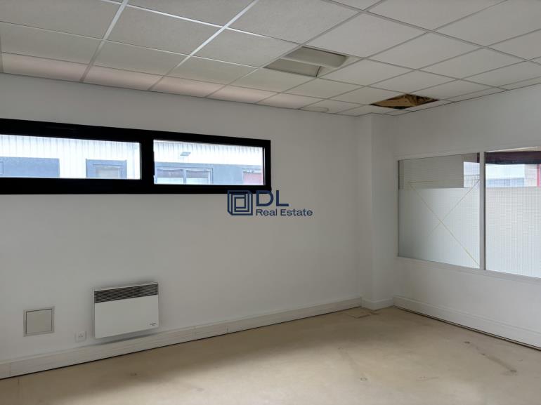 Entrepôt à vendre à Créteil - 3 940 m²
