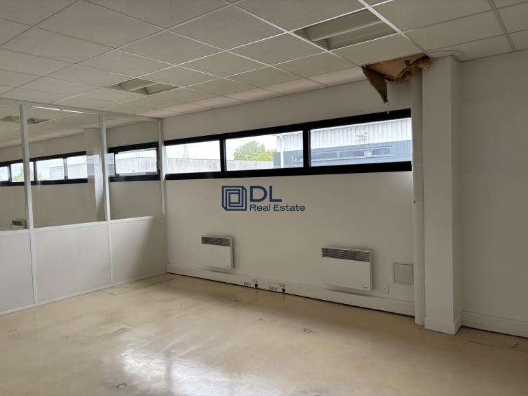 Entrepôt à vendre à Créteil - 3 940 m²
