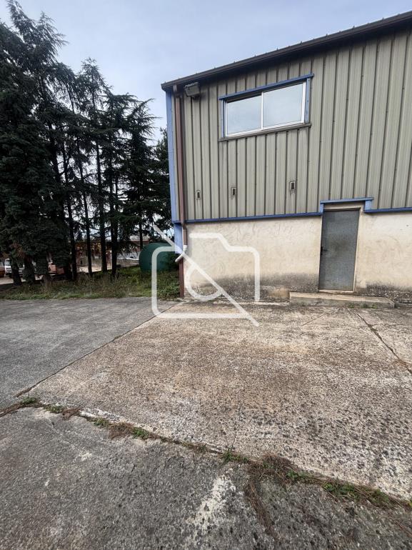 Entrepôt à louer à Villeparisis - 526 m²