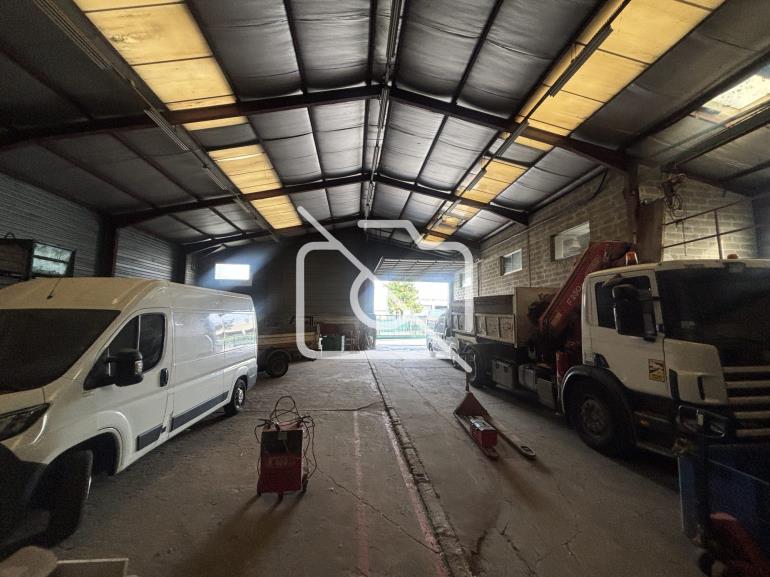 Entrepôt à louer à Villeparisis - 526 m²