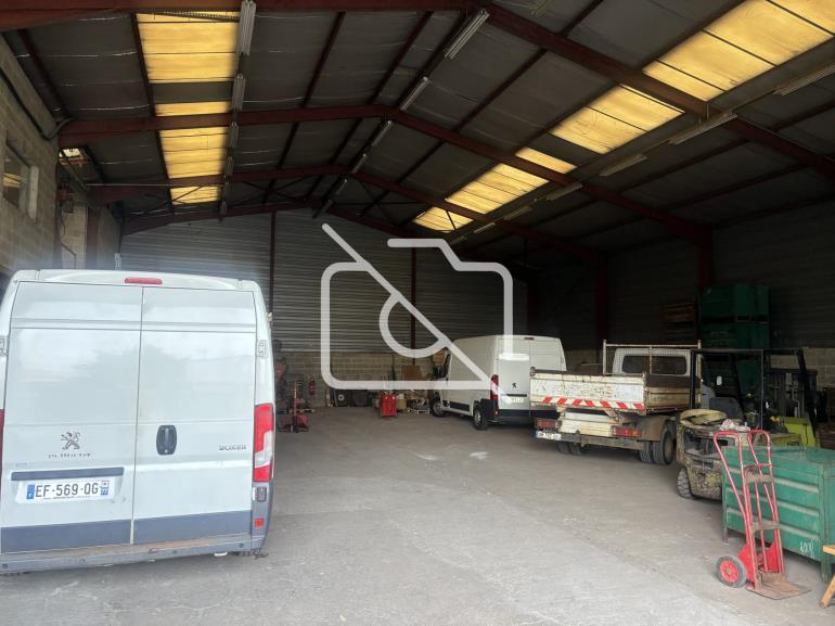 Entrepôt à louer à Villeparisis - 526 m²