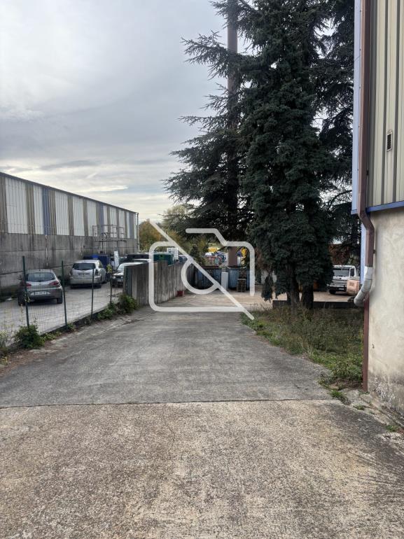 Entrepôt à louer à Villeparisis - 526 m²