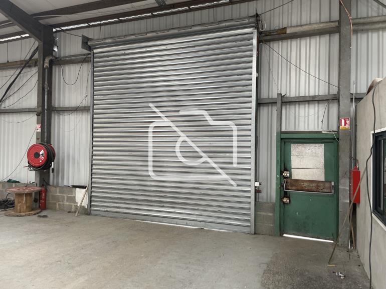 Entrepôt à louer à Servon - 750 m²