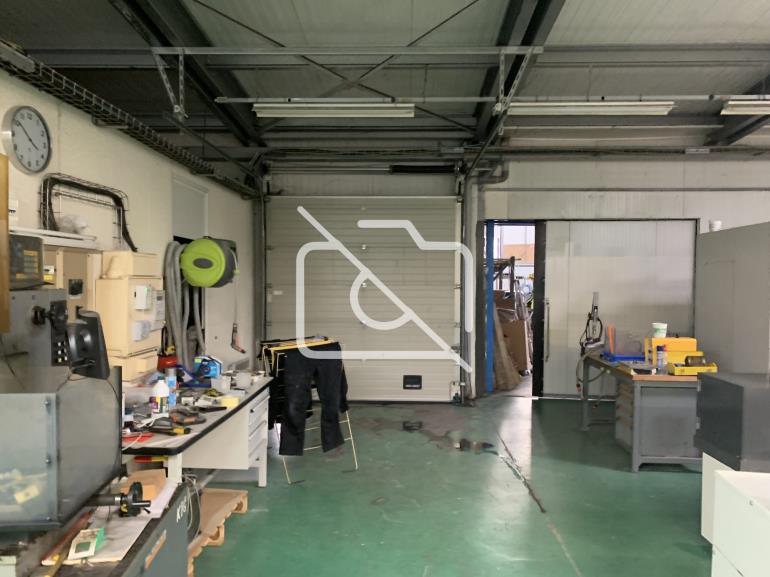 Entrepôt à vendre à Grigny - 600 m²