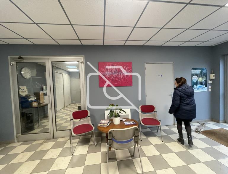 Entrepôt à vendre à Loos - 1 281 m²