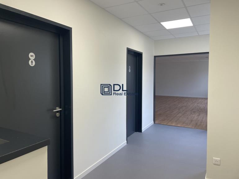 Entrepôt à louer à Villeneuve-d Ascq - 1 816 m²