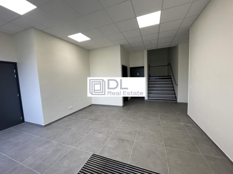 Entrepôt à louer à Villeneuve-d Ascq - 1 816 m²