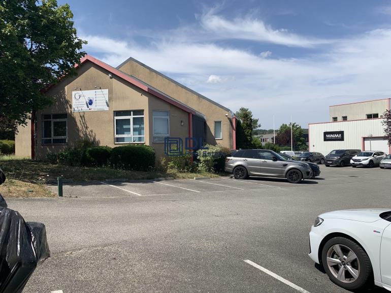 Terrain à vendre à Linas - 2 300 m²