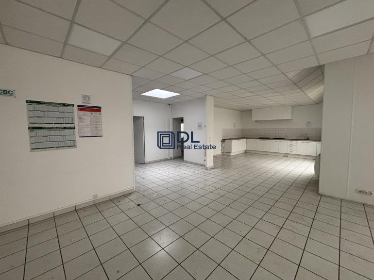 Entrepôt à louer à Lisses - 2 636 m²