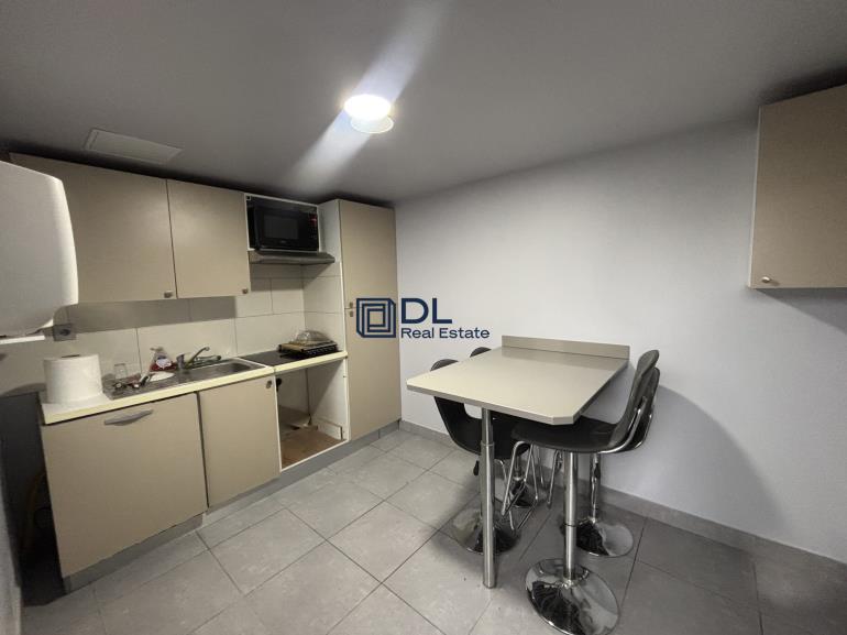 Entrepôt à vendre à Évry - 600 m²