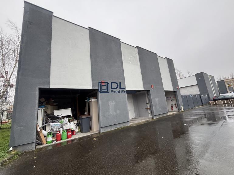 Entrepôt à vendre à Évry - 600 m²