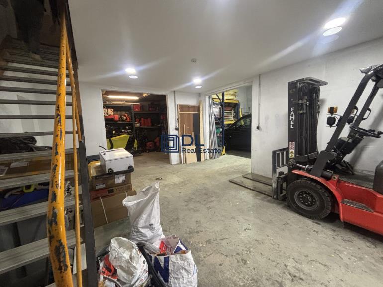 Entrepôt à vendre à Évry - 600 m²