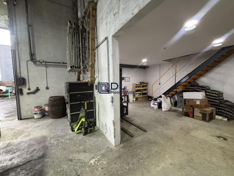 Entrepôt à vendre à Évry - 600 m²