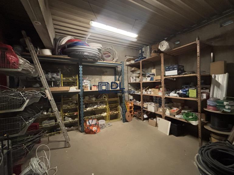 Entrepôt à vendre à Évry - 600 m²