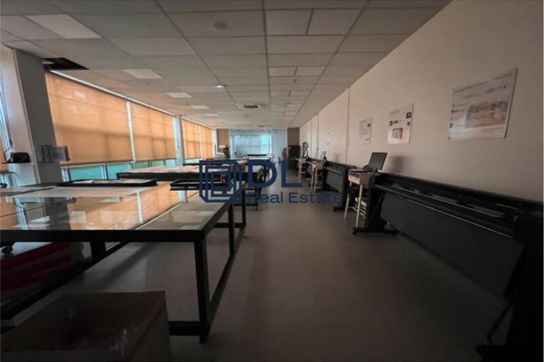 Entrepôt à vendre à Maurepas - 5 927 m²