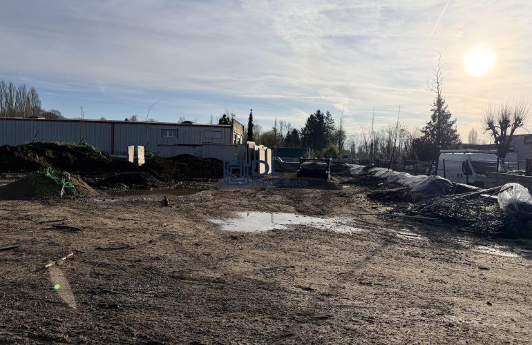 Terrain à louer à Gretz-Armainvilliers - 2 500 m²