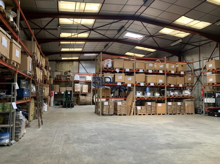 Entrepôt à vendre à Brie-Comte-Robert - 560 m²