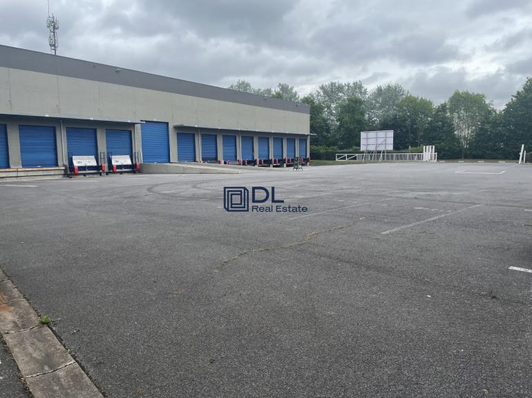 Entrepôt à louer à Saint Thibault des Vignes - 5 023 m²