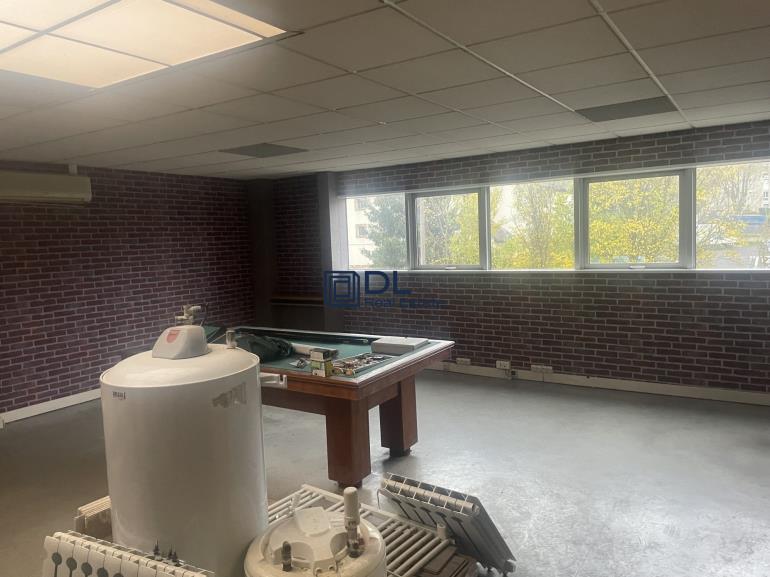 Entrepôt à vendre à Chelles - 744 m²