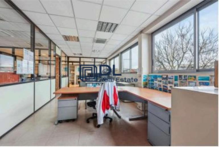 Entrepôt à louer à Chennevières-sur-Marne - 1 947 m²